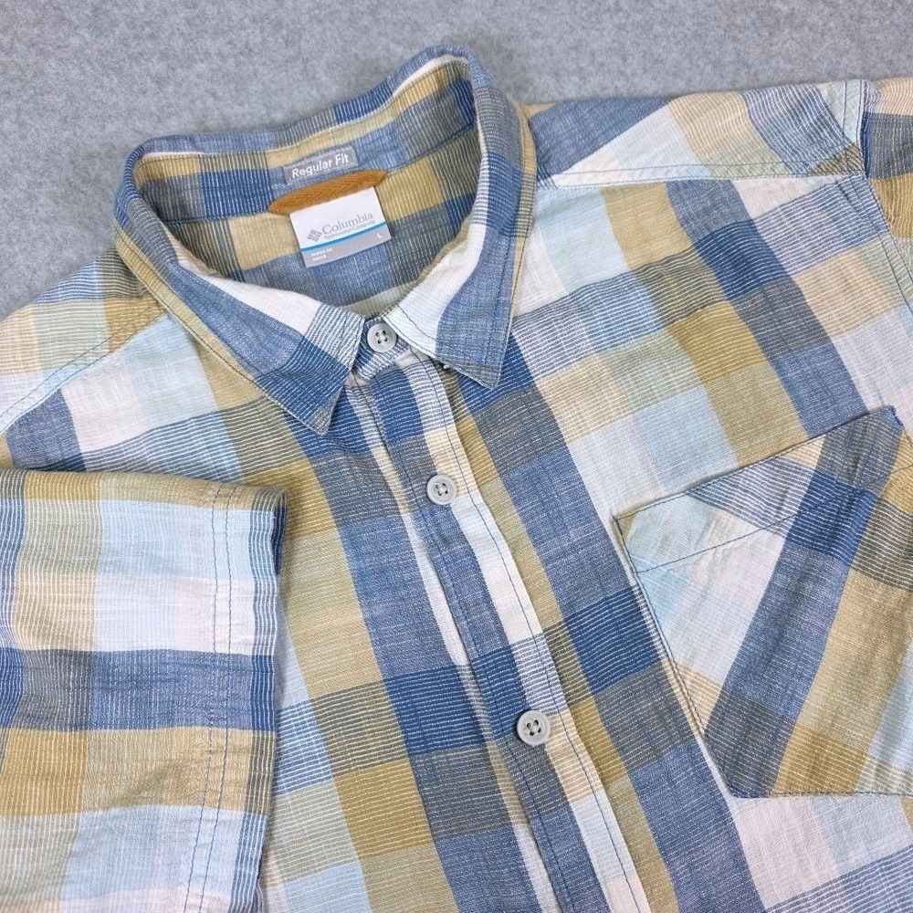Columbia Men Large Blue Tan Plaid Short Sleeve Button Down Shirt Regular Fit Top